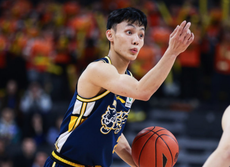 广东男篮注册7人:徐杰张昊张皓嘉均只剩一年B类合同 进入合同年